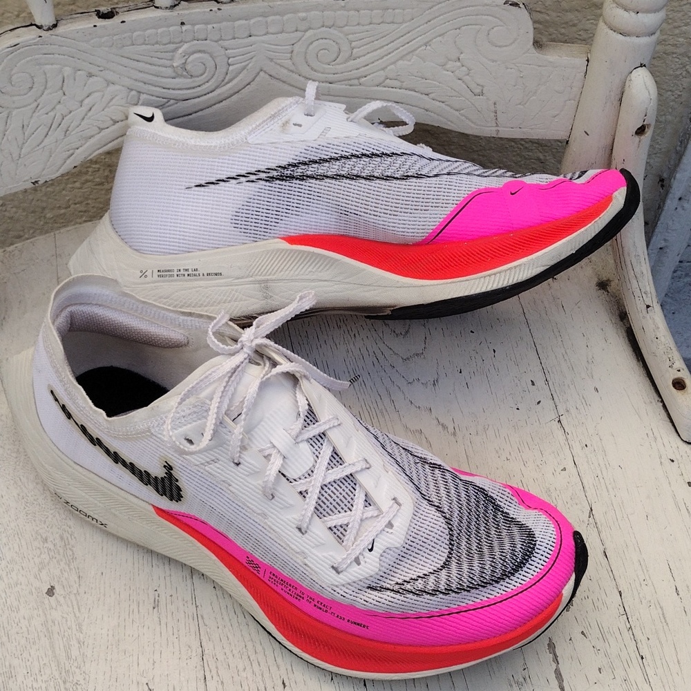 Nike  ZoomX Vaporfly Next %2  Women's Athletic Shoes - White and Pink 9.5